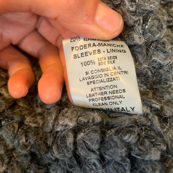 Giorgio Brato Leather Jacket with Removable Fur. Size 46z - Picture 8 of 15